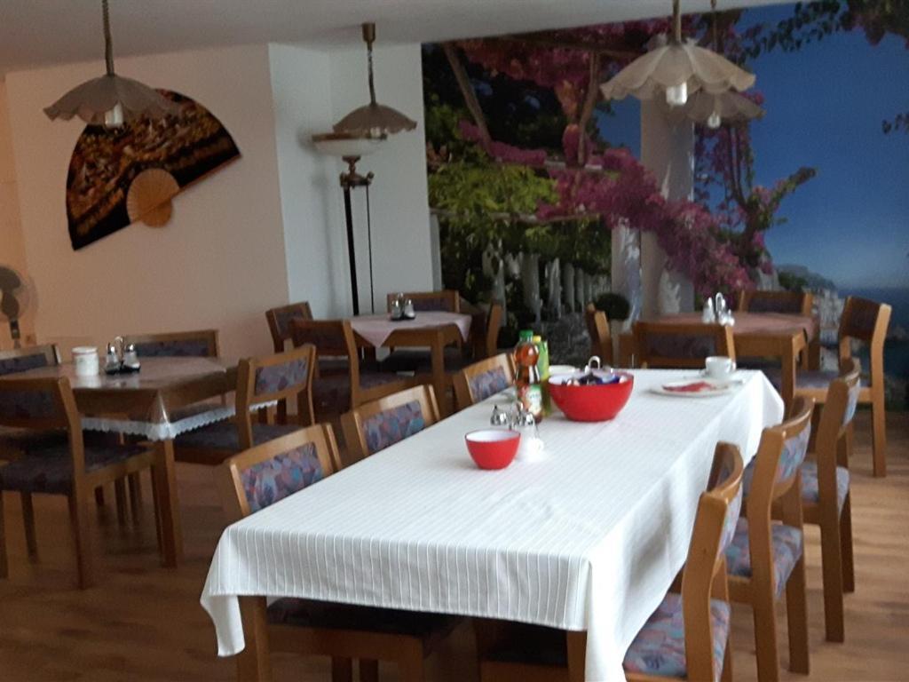 City Hotel Bauer Limbach-Oberfrohna Bagian luar foto