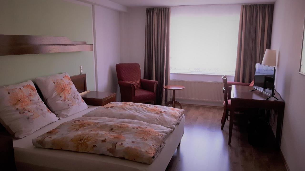 City Hotel Bauer Limbach-Oberfrohna Bagian luar foto
