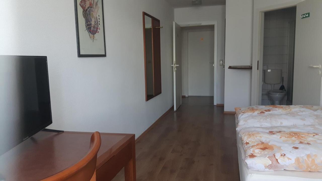 City Hotel Bauer Limbach-Oberfrohna Ruang foto