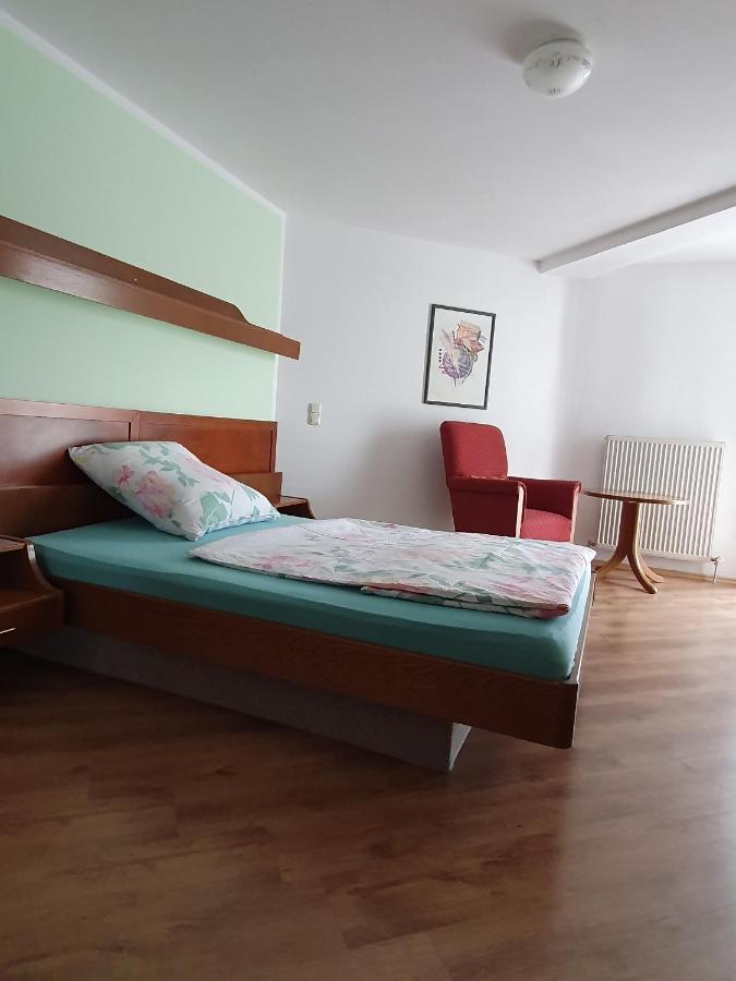 City Hotel Bauer Limbach-Oberfrohna Bagian luar foto