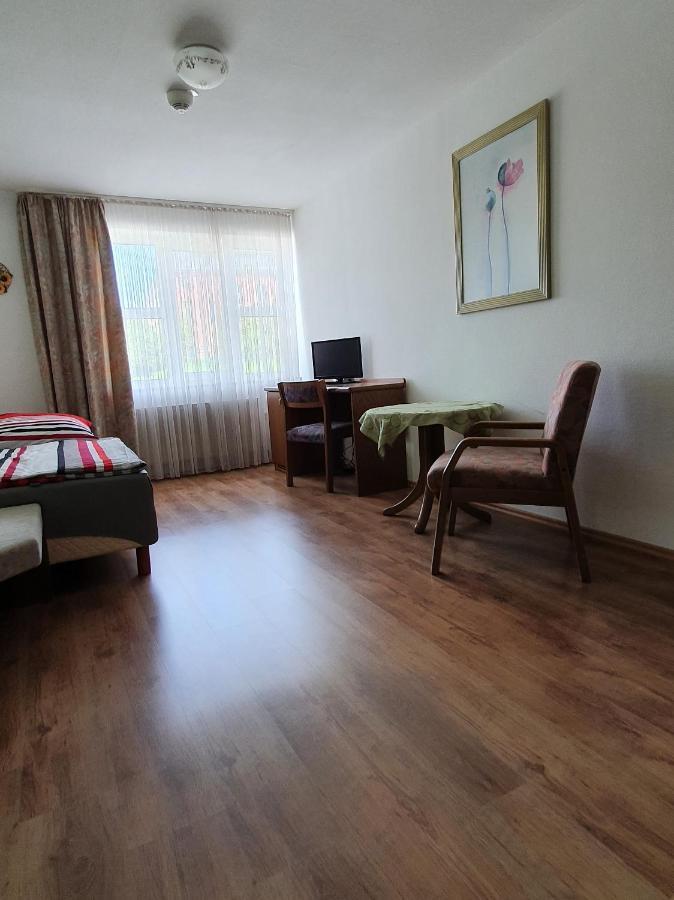 City Hotel Bauer Limbach-Oberfrohna Bagian luar foto